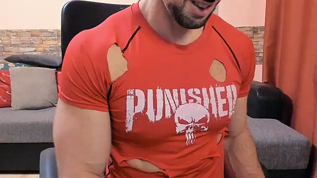 HotHunkTrainer Show Webcam