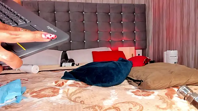 Poacahontasfg's Live XXX Chat