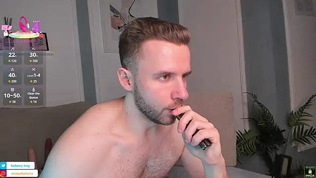 دردشة EnriqueBarberry الجنسية المباشرة