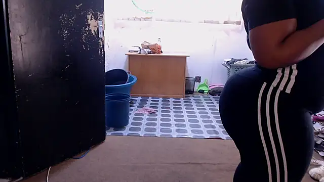 Chat XXX ao vivo de BigbootyNickyx