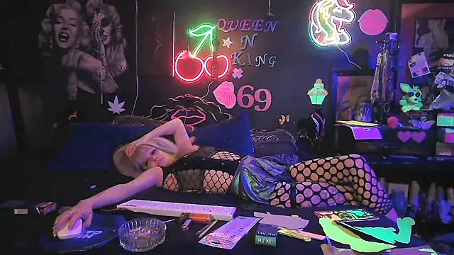 Chat XXX en directo de Splash_Queen420