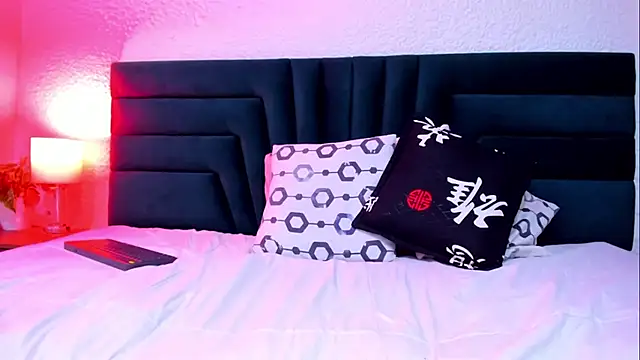 Chat XXX en directo de VictoriaRouge_