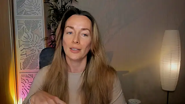 Chat XXX ao vivo de RebeccaMartinez