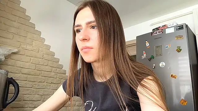 ElsieKuhlmann: онлайн-секс-чат