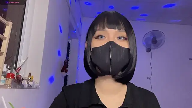 Chat XXX en directo de Tieu-May