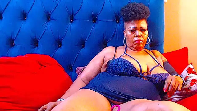 ebonycandy10 Adlı Modelin Web Kamerası Şovu