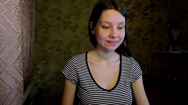 QutieDaSweet Live XXX Chat