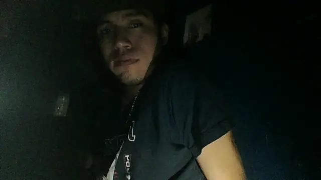 AlexAlejandro13 现场XXX聊天