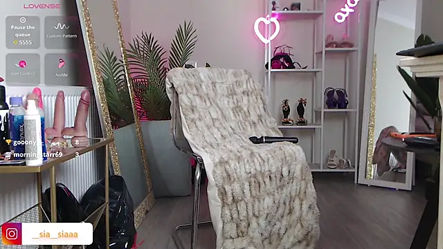 XXX chat uživo modela ArianaArianna