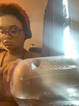 nickytheehawtie's Live XXX Chat