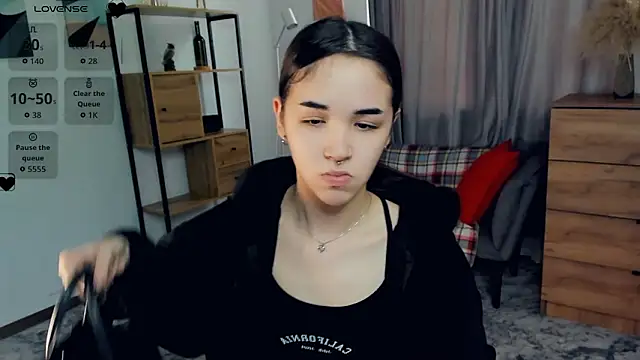 AvantgardAlonen Live XXX chat