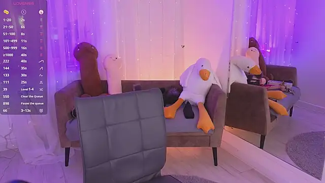 Mira_Falls 现场XXX聊天