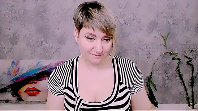 Djullia Chat XXX in diretta