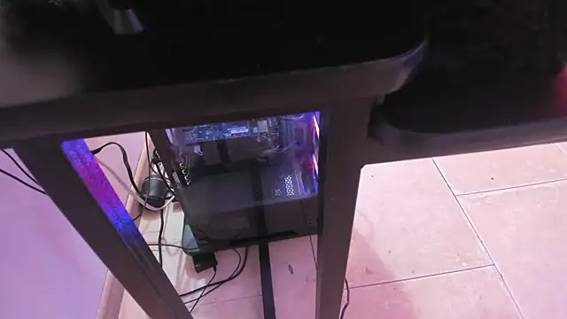 stefy_bratz élő XXX-chatje