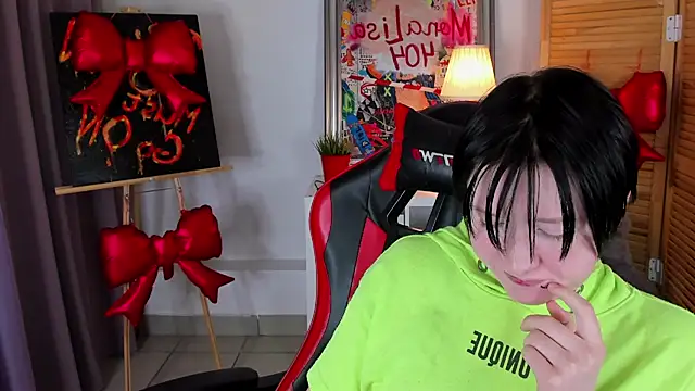 XXX chat uživo modela BakugoKatsuki