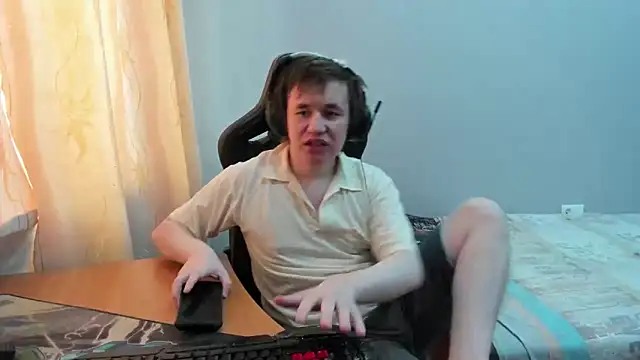 iliaskrislove webkamerás műsora