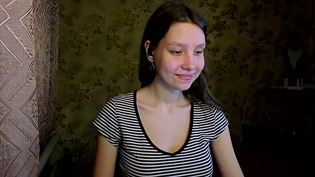 QutieDaSweetのライブXXXチャット