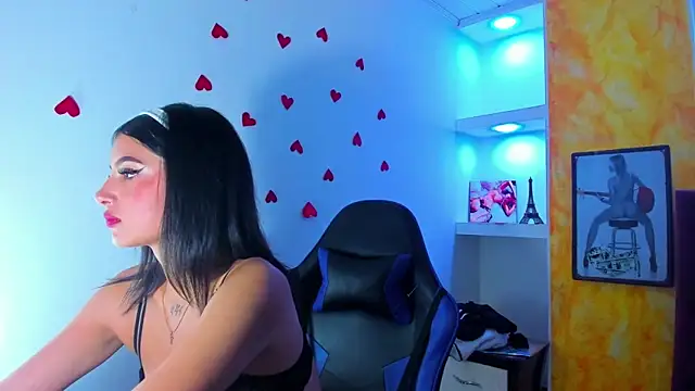 honeyluxe_ Chat XXX in diretta