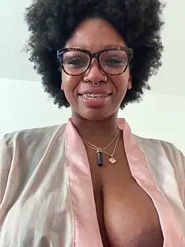 Chatroom XXX en direct de mochamimi