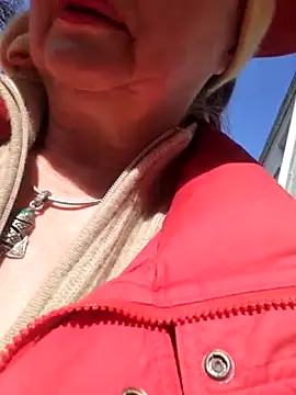 Hot-Muci Obrolan Langsung XXX