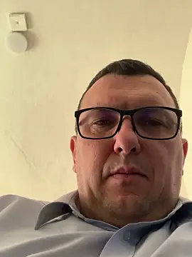 Mike8523 Live XXX-chat