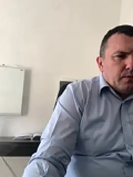 Show modela Mike8523 na web-kameri