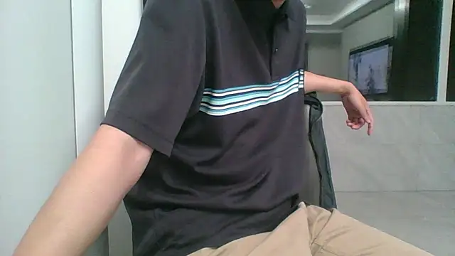 nole_china7: διαδικτυακό σόου στην κάμερα