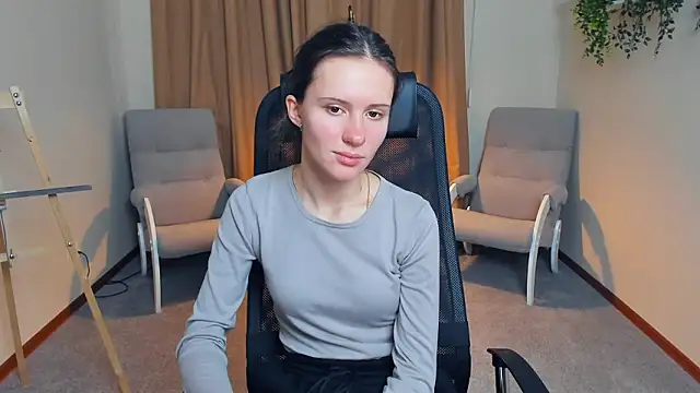 Show modela MeganLenoir na web-kameri