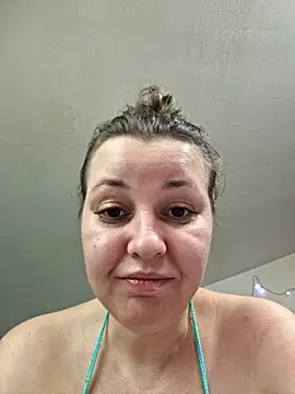 XXX chat uživo modela SweetMaddy888