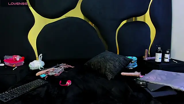 Oriana69_: онлайн-секс-чат