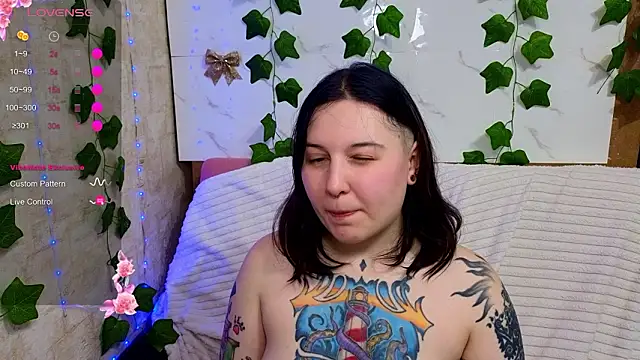 Belinda_Starlight Chat XXX in diretta