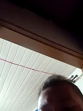 RobertoLuiz84のライブXXXチャッ ト