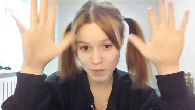 AmmymiaのライブXXXチャット