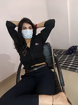 tanzum_khan3202 Webcam-Show