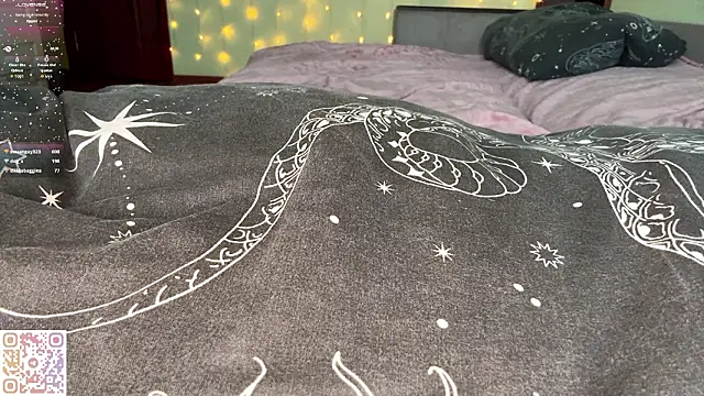 SweetJinny88: онлайн-секс-чат