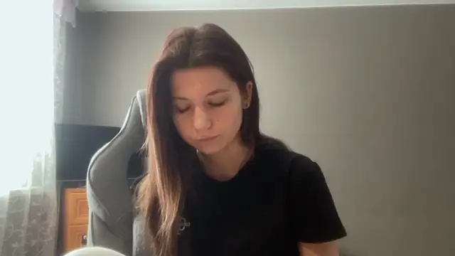 دردشة LunnaBliss الجنسية المباشرة