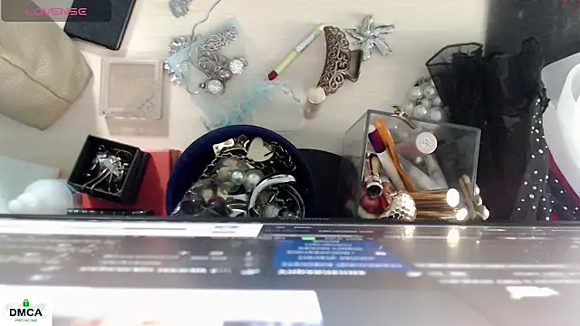 HornyMilf_777 Obrolan Langsung XXX