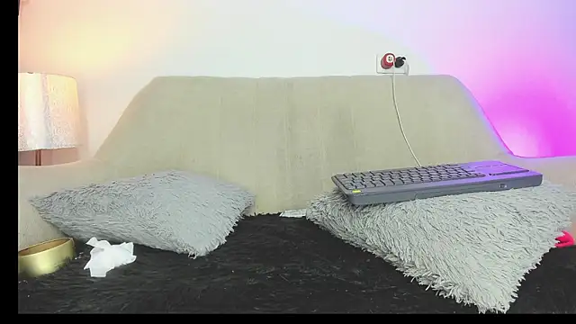 drakomilck1: απευθείας συνομιλία ΧΧΧ