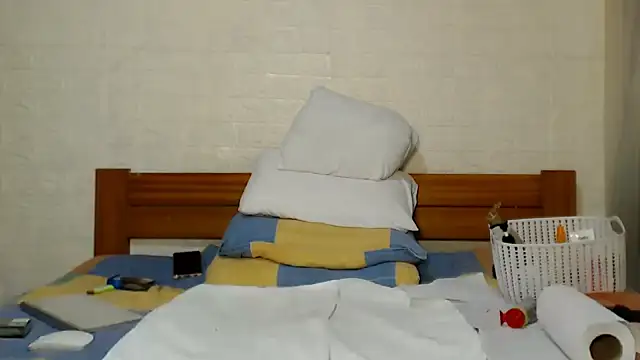 awild_kitten's Webcam Show