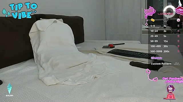 Chat +18 de Smallnipples ao vivo