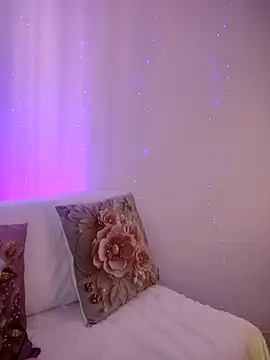 NayeCloud – Live XXX-chat