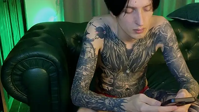 SashaXX_ Show in webcam