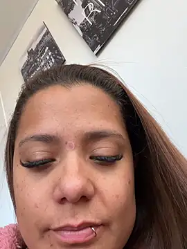 XXX chat uživo modela Pretty__Milf