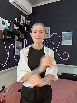 MilaMoone – Live XXX-chat