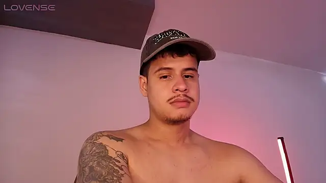 BjornSteel Adlı Modelin Canlı XXX Sohbeti