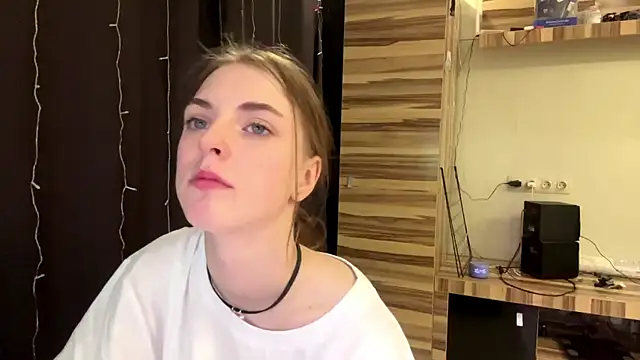 Pokazy przed kamerką – PollyDream