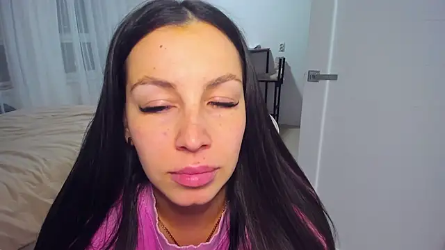 AvisFlowersのライブXXXチャット