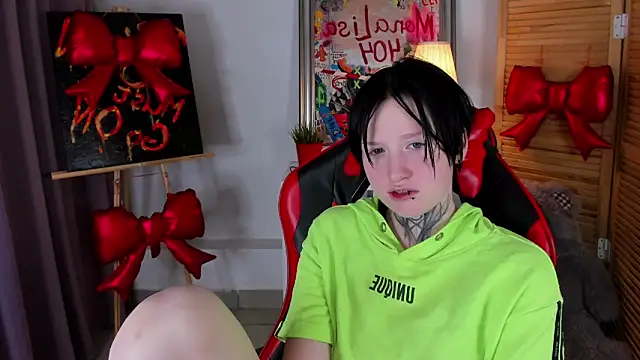 BakugoKatsuki Adlı Modelin Canlı XXX Sohbeti