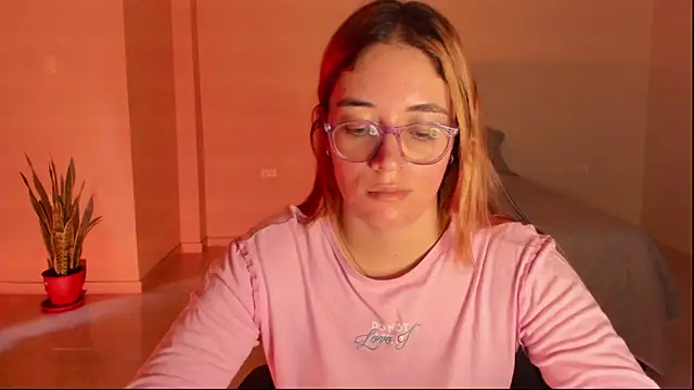 atenas_05_ Live XXX Chat