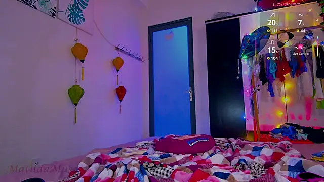 MatildaMuse Live XXX Chat